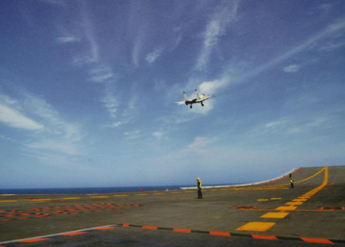 ���Ϊ556�ļ�15����ս�������������Ͻ����Ž��Էɡ�