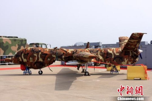 �����Բʷ����ڵ�����ʵʵ�ġ����������˻��������塡��