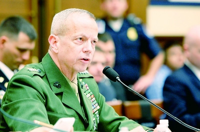 ͼΪ��Լפ���������ʰ�ȫԮ������˾�פ������˾��Լ��������2012��3��20�ճ�ϯ��������������Ժ����ίԱ����е���֤���������Ƭ���»��緢