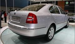 �������ս 4�������м�������ָ���Ա�