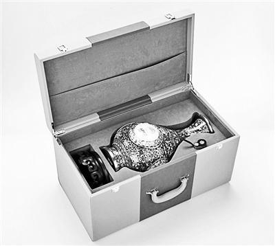 ����ϰ����ͳ����������� ͹�Դ�ͳ�Ļ���ɫ