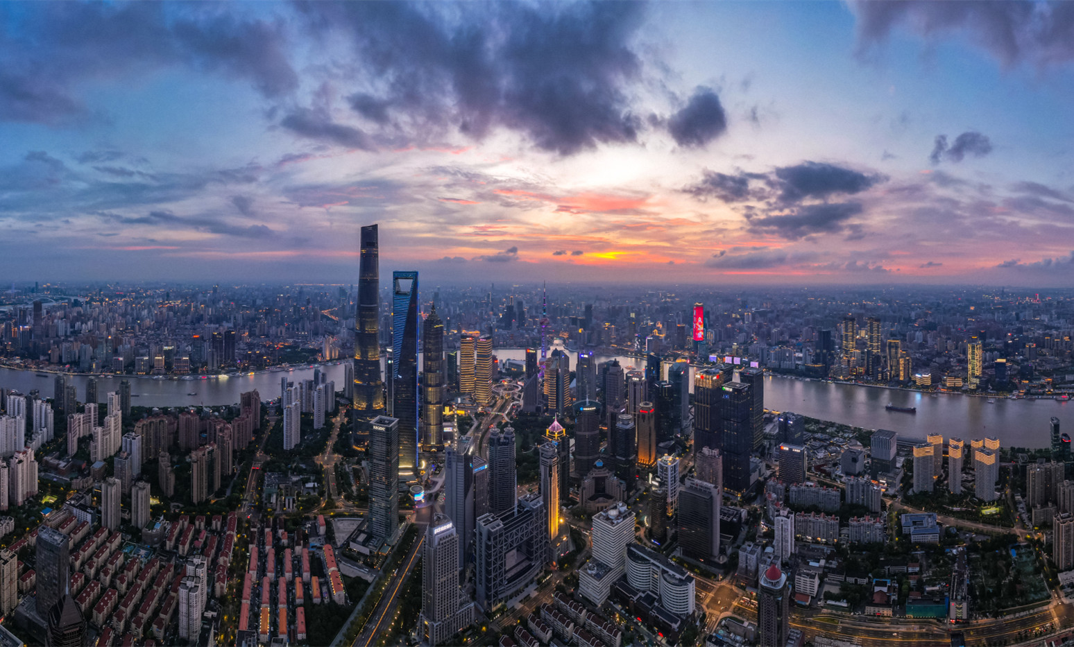 中国发展新蓝图，为何空前强调高质量发展？