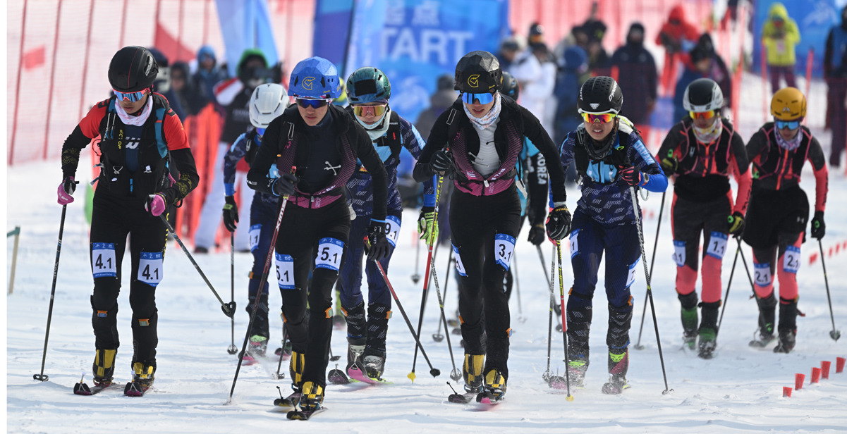 中国组合次旦玉珍/布鲁尔夺得滑雪登山混合接力金牌