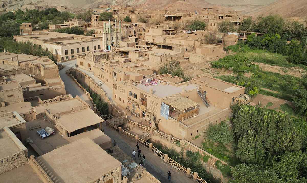 新疆吐峪沟：丝路古驿重焕生机