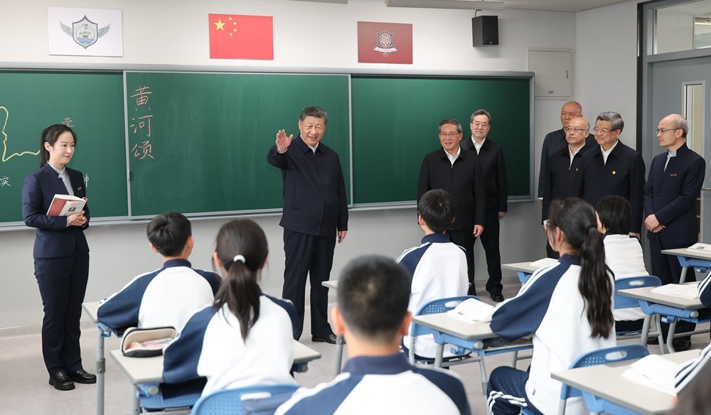 习近平在河北雄安新区考察并主持召开深入推进雄安新区高质量建设和发展座谈会