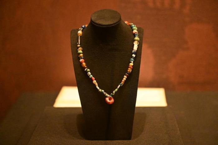 窥见千年衣冠里的文明交融