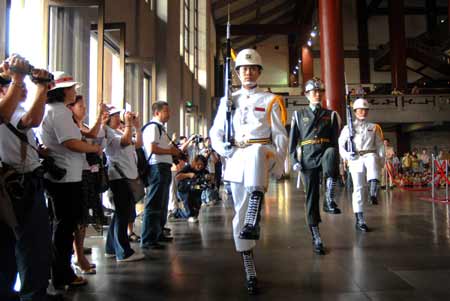 ��ͼ:���ݸ�̨���׷��Ųι�̨������������ݡ�